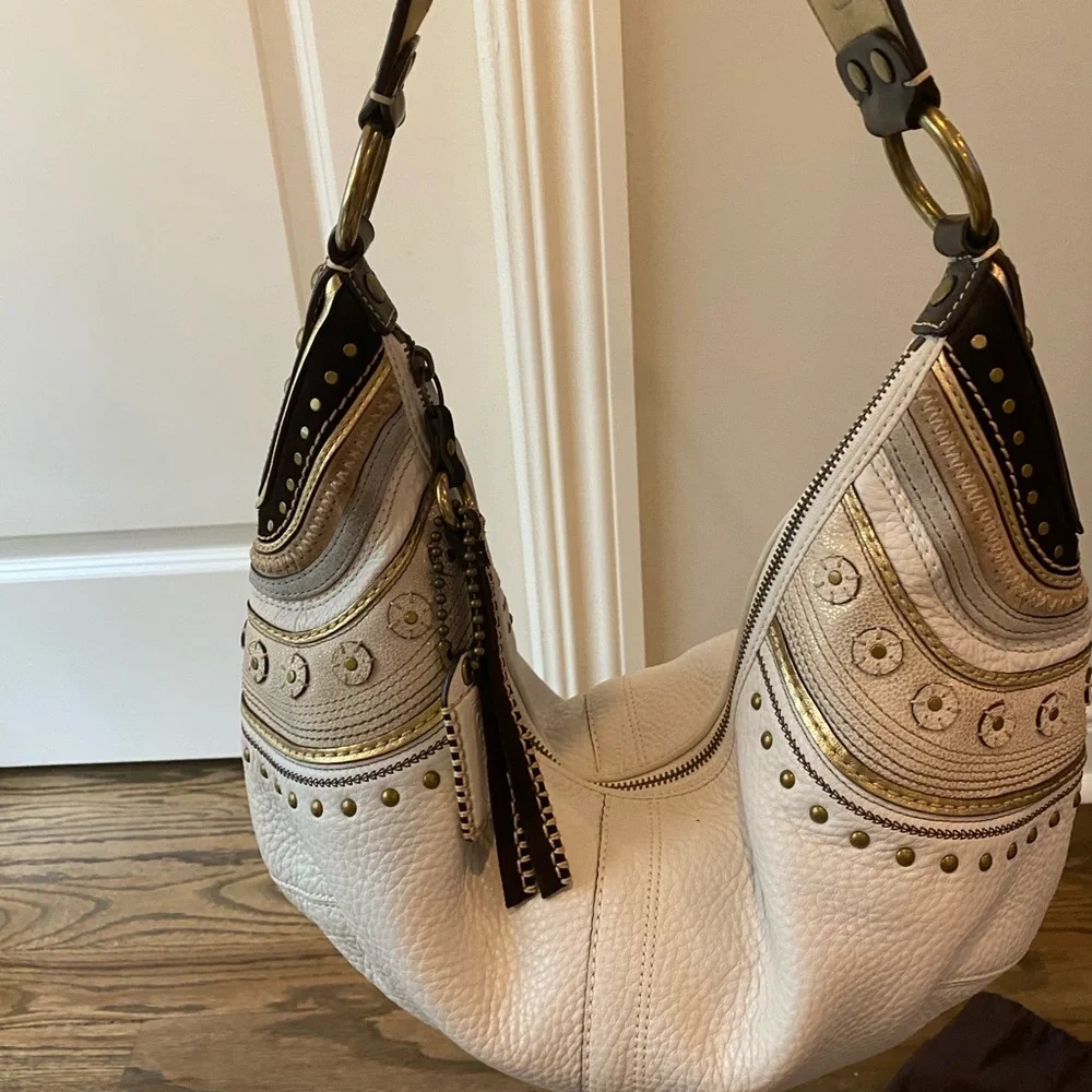 Coach Stitched Studded Leather Bag G063-10478 - Picture 3 of 9